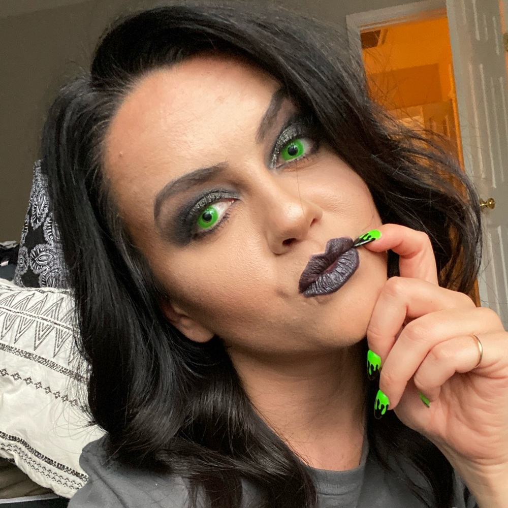 MEET YOUR POSHER; Jordan 🖤